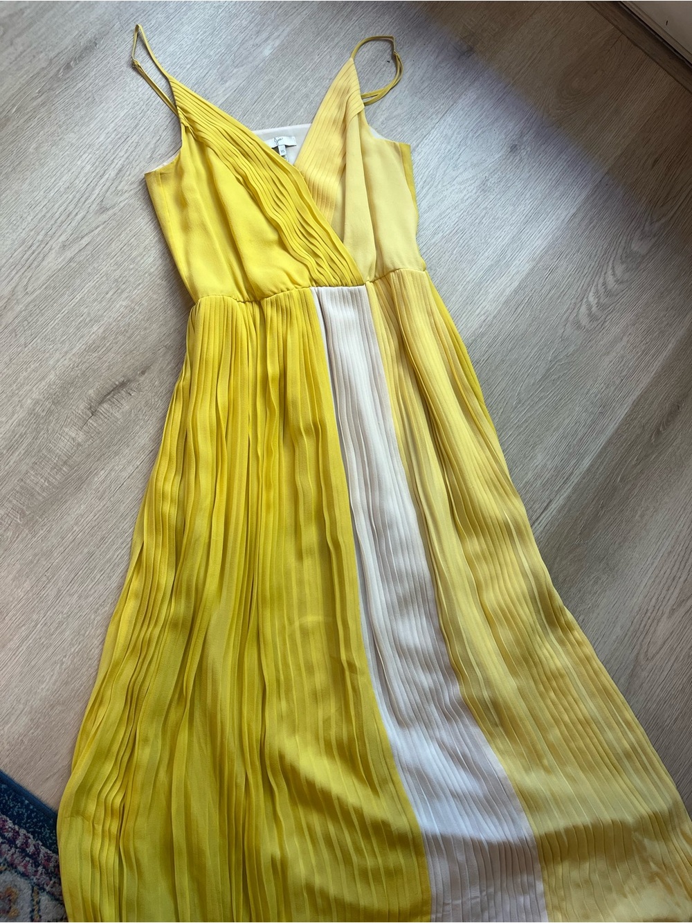 Joie Sunny Yellow Pleated Maxi Dress with White Panel xs Grecian style